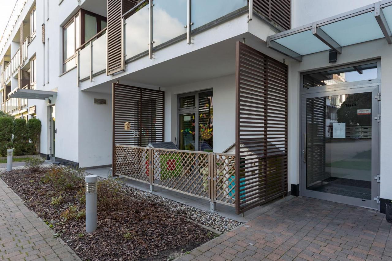 Warsaw Silver Residence By Renters Prestige Buitenkant foto